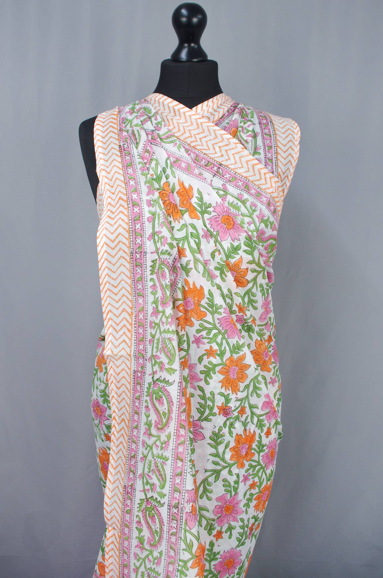 Beach Coverup Sarong Pareo - White Base Orange Floral
