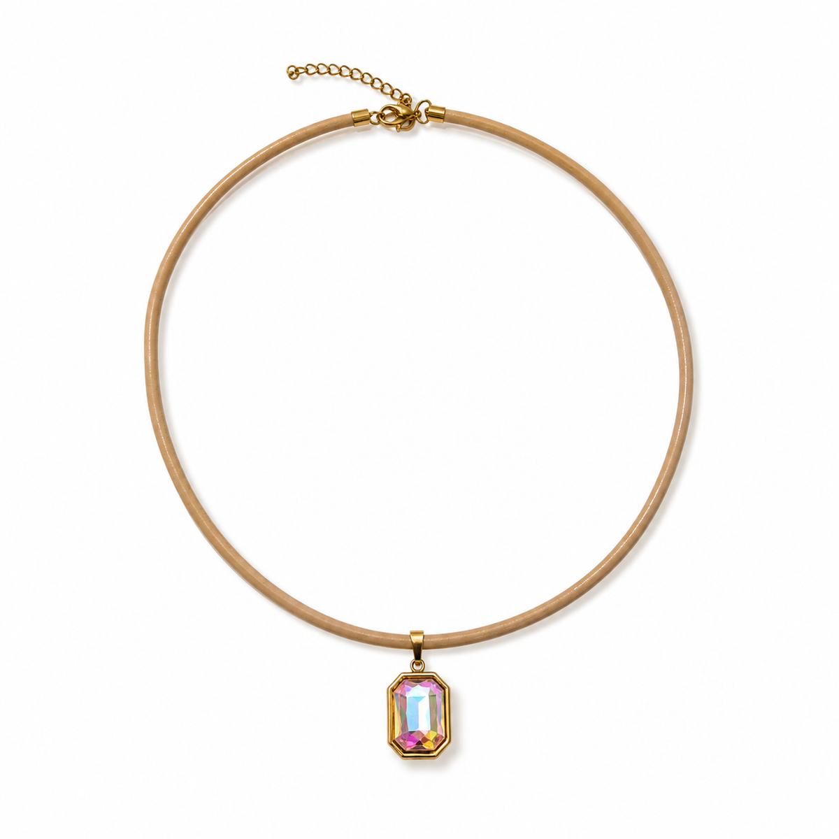 Quin Pendant Necklace
