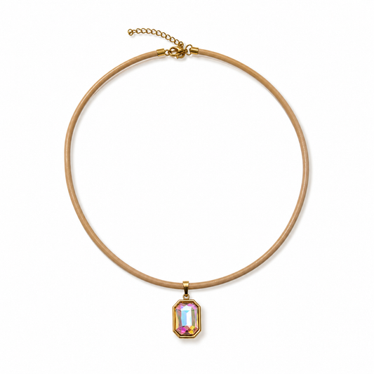 Quin Pendant Necklace