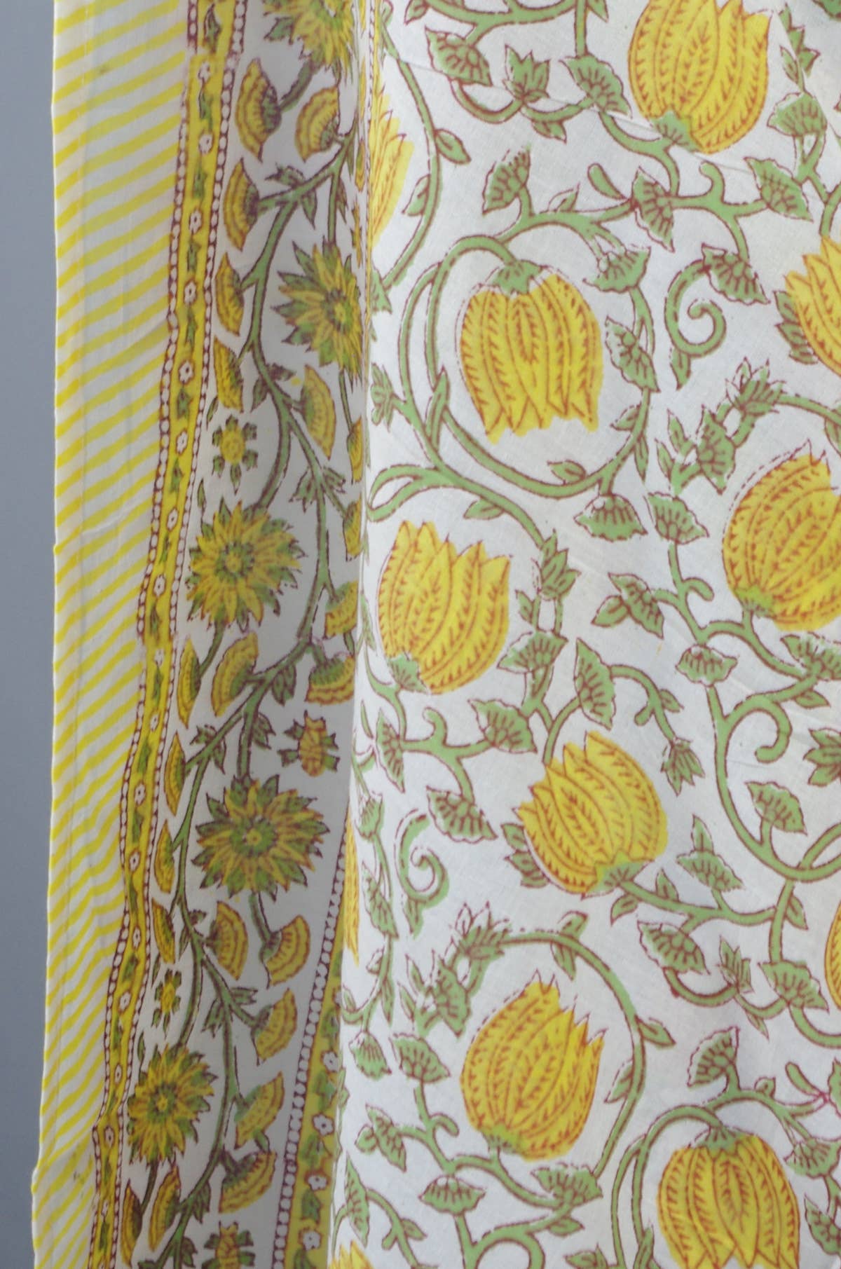 Beach Coverup Sarong Pareo - Yellow Bells