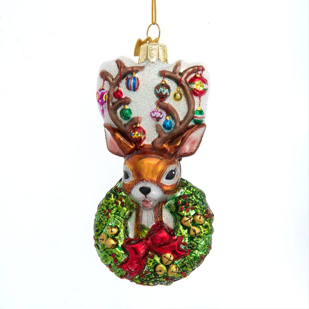 Traditional Deer W/ Wreath