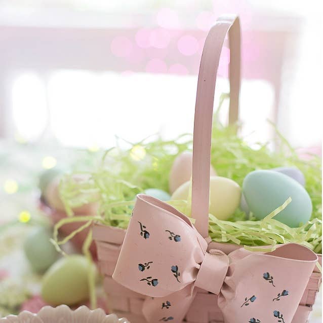 Pre-Painted Pastel Paper Mache Eggs