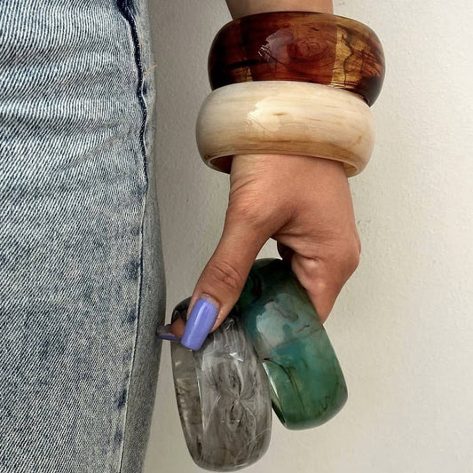 ACRYLIC BANGLE