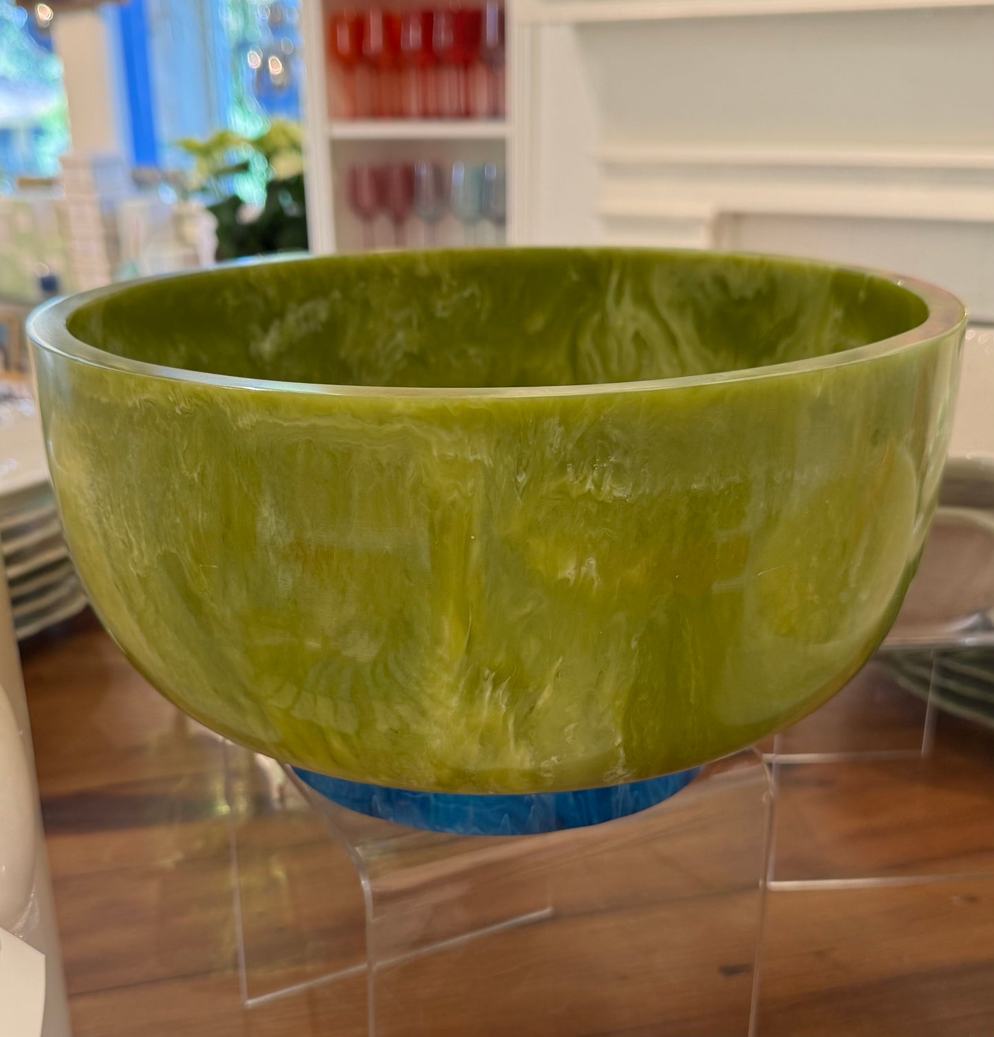 RESIN Rio Large Bowl with Base