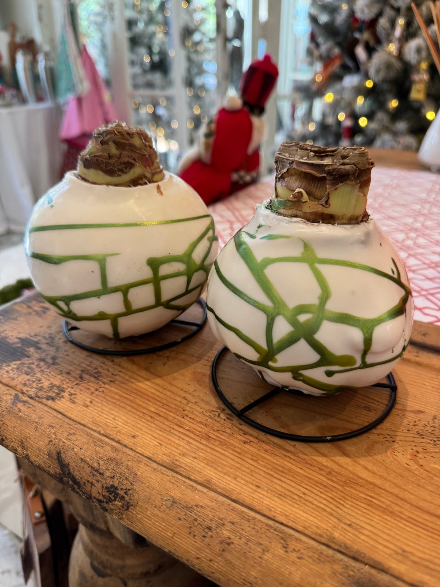 Olive & White Metallic splatter waxed bulb