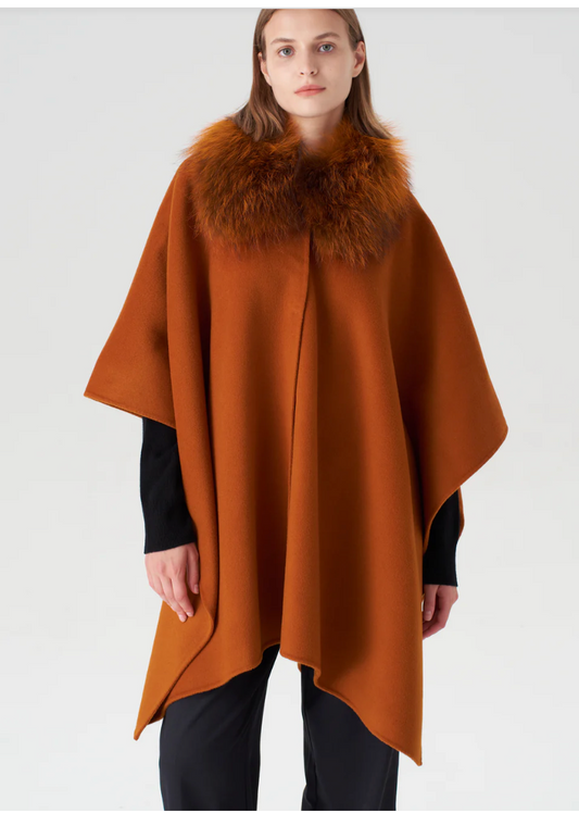 Cashmere cape with detachable fur collar
