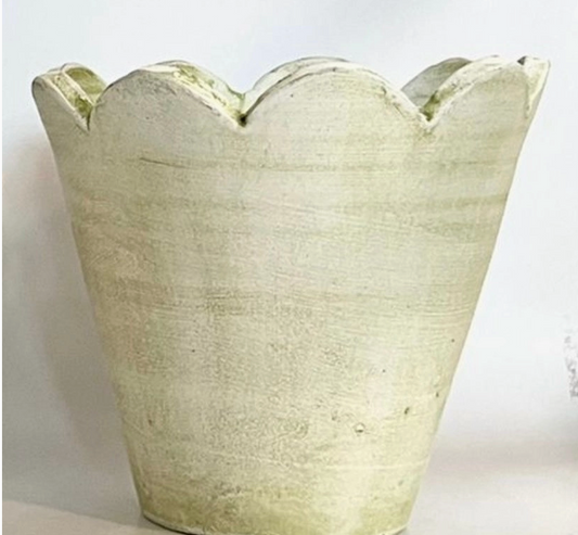 Surrey Clay Pot