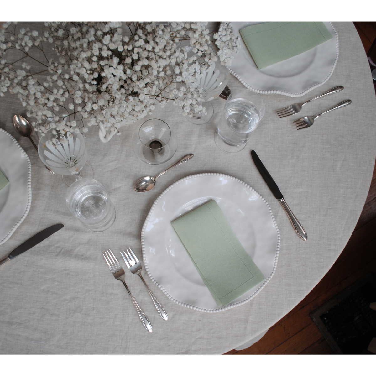 Sage Green Cloth-Feel Paper Guest Napkins