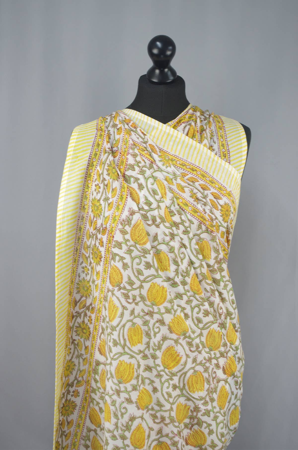 Beach Coverup Sarong Pareo - Yellow Bells