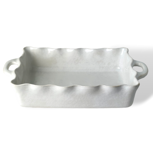 Cozina White Large Ruffled Baker
