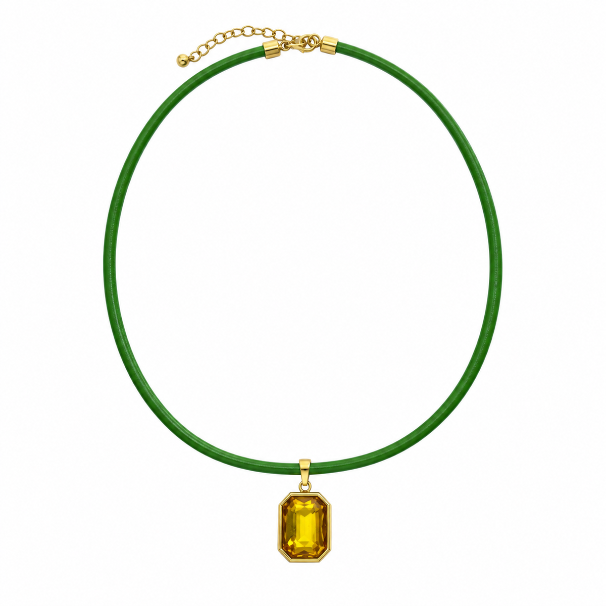 Quin Pendant Necklace